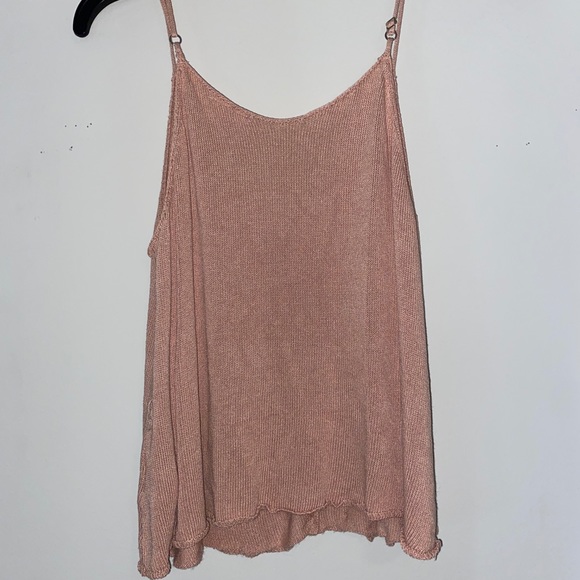 Francesca’s Light Pink Tank - Picture 2 of 3